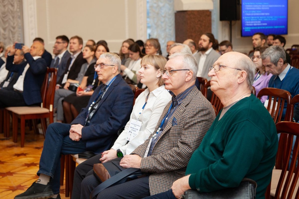 Ученые НИК «Нанобиотехнологии» на конференции «Методы и приборы для анализа биологических проб» – «АналитБиоПрибор-2025»